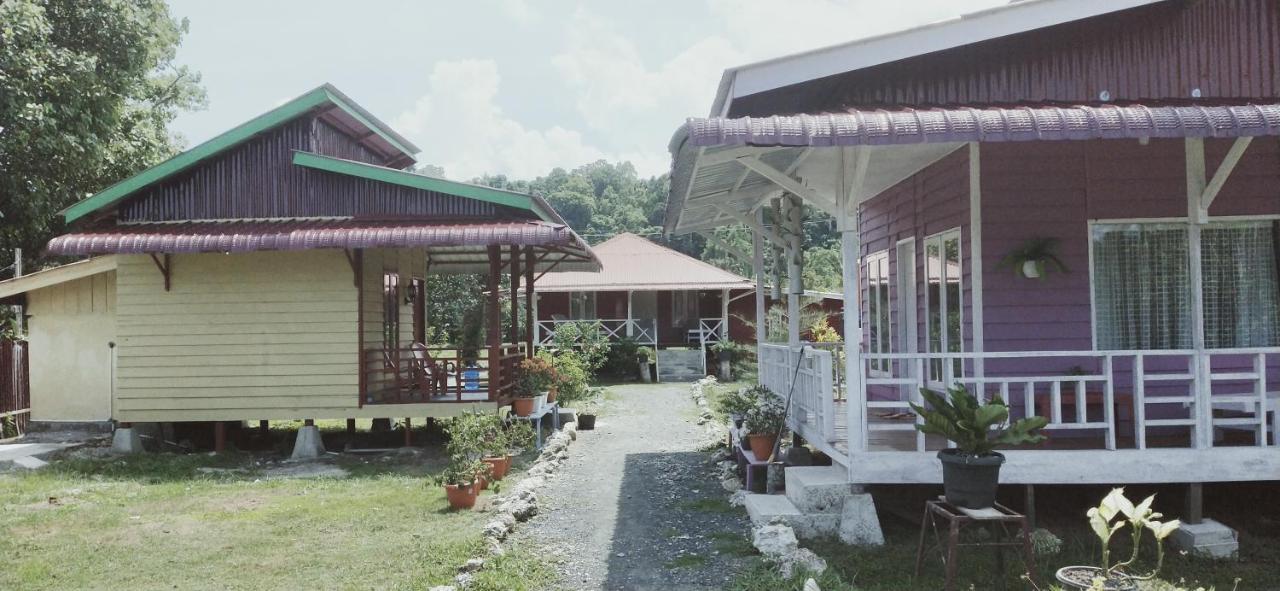 Pondok Oma Lasikin Luaran gambar